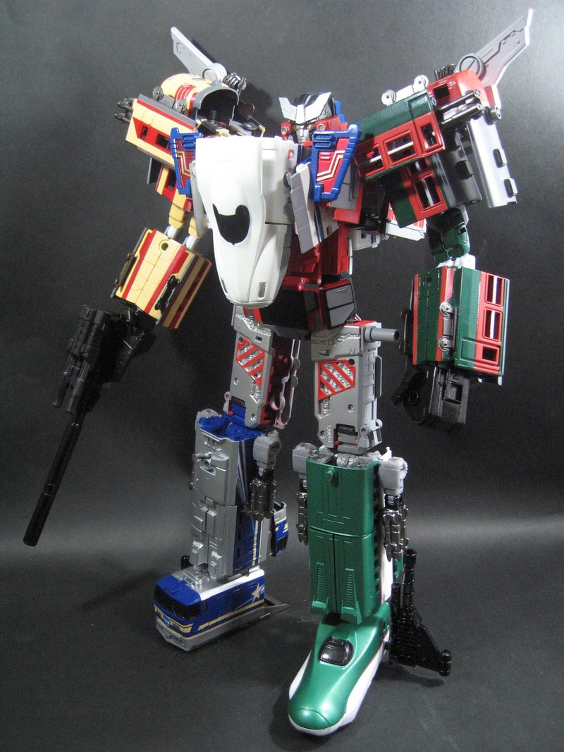 fans toys combiner